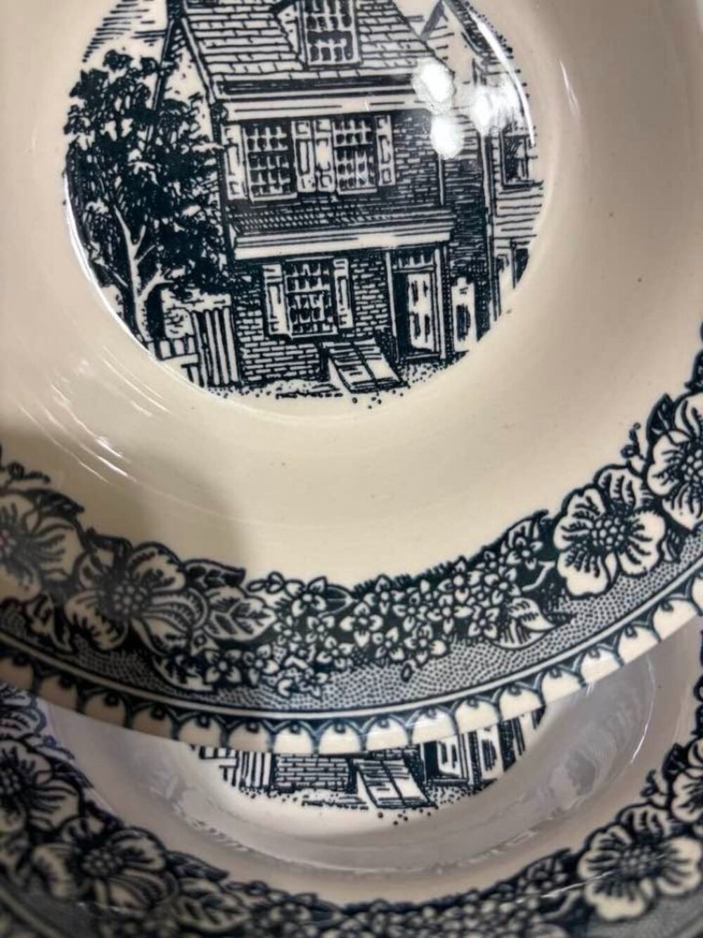 Vintage Royal China Colonial Heritage Blue Soup Bowls | Set of 2 | Colonial Hous - Picture 4 of 5